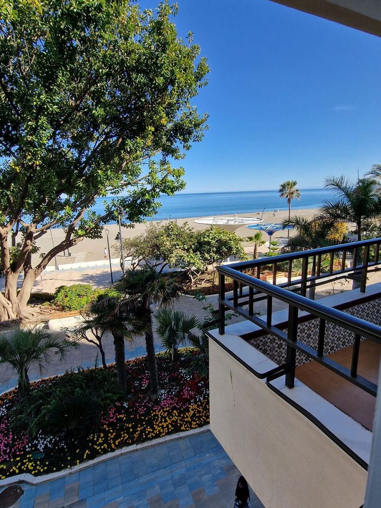 Apartment | Resale in Estepona in Estepona, Costa del Sol - Main property photo
