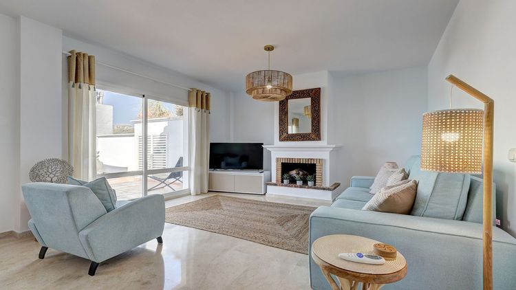 Apartment | Resale in Casares in Casares, Costa del Sol - Photo 5