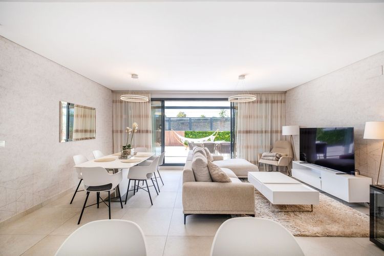 Apartment | Resale in La Quinta - Development photo 1