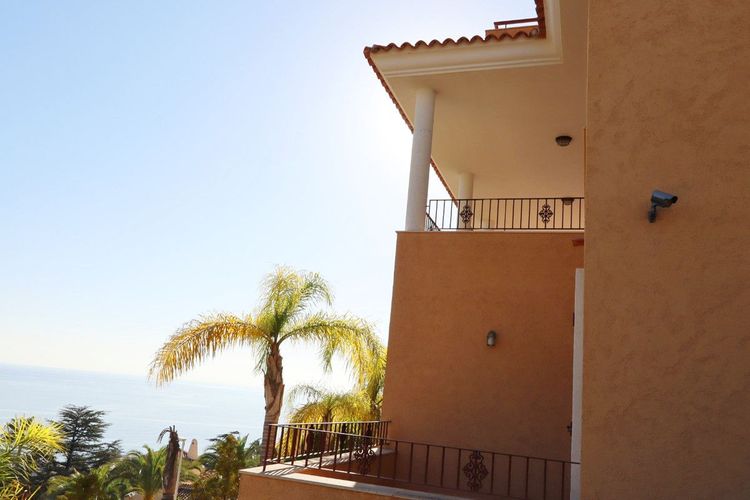 House | Resale in Altea in Altea, Costa Blanca - Photo 3
