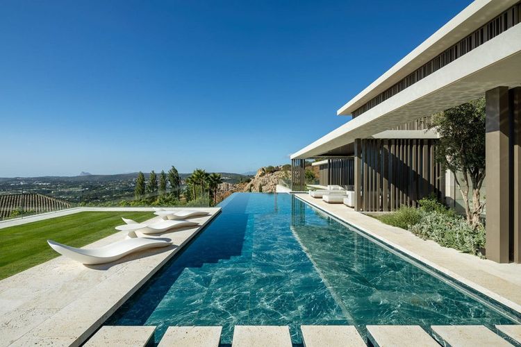 House | Resale in Sotogrande Alto in Sotogrande Alto, Sotogrande, Costa del Sol - Photo 3