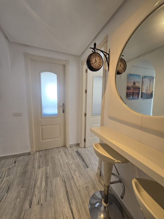 Apartment | Resale in Torremolinos in Torremolinos, Costa del Sol - Photo 5