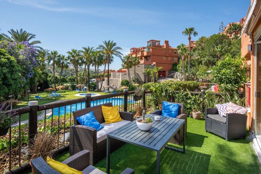 Apartment | Resale in Reserva de Marbella in Reserva de Marbella, Costa del Sol - Main property photo