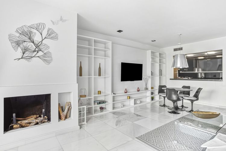 Penthouse | Resale in Puerto Banús in Puerto Banús, Costa del Sol - Photo 2