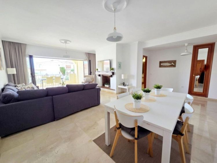 Apartment in La Duquesa in La Duquesa, Manilva, Costa del Sol - Photo 5