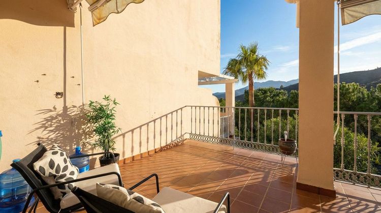 House | Resale in Alhaurin Golf in Alhaurin Golf, Costa del Sol - Photo 2