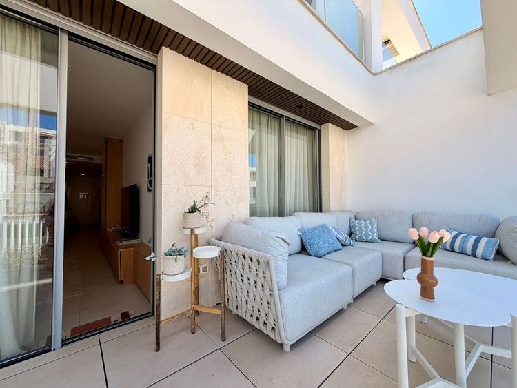 Apartment | Resale in Elviria in Elviria, Costa del Sol - Photo 2