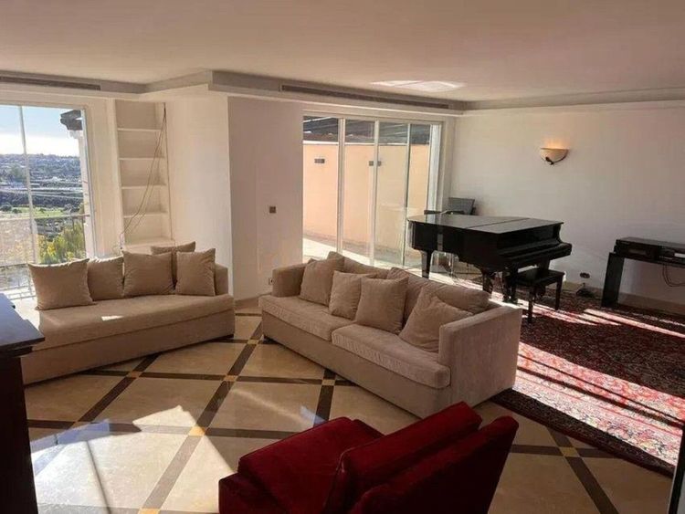 Penthouse | Resale in Benahavís in Benahavís Others, Costa del Sol - Photo 3