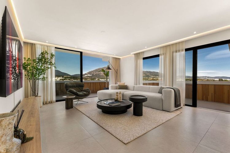 Penthouse | Resale in Marbella - Development photo 1