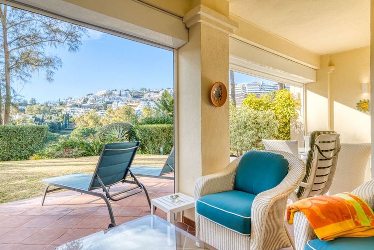 House | Resale in La Quinta in La Quinta, Costa del Sol - Photo 5