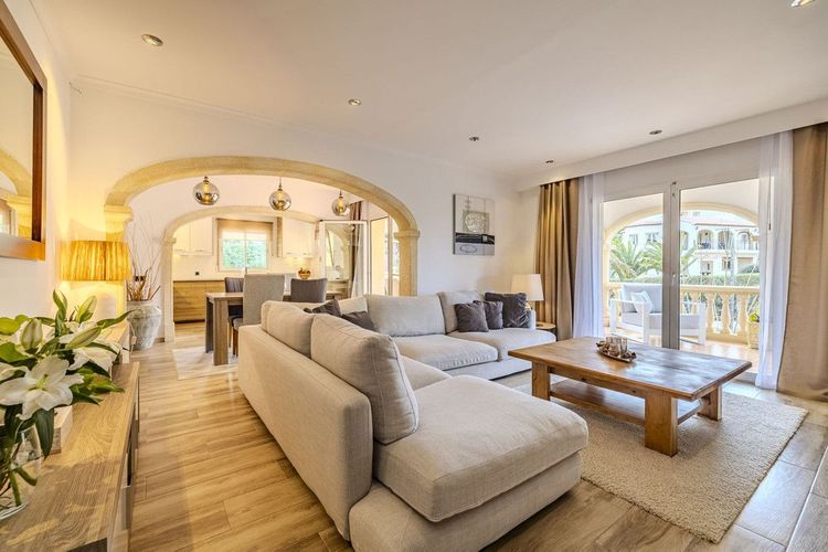 House | Resale in Javea in Javea, Costa Blanca - Photo 5