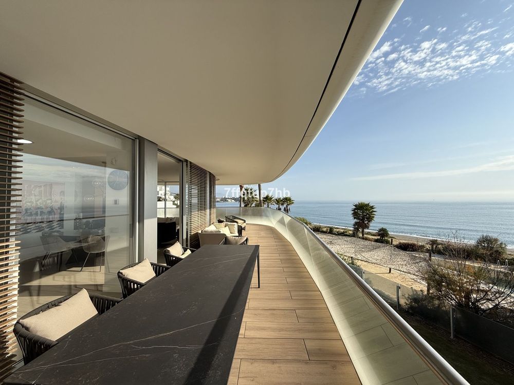 Apartment | Resale in Estepona in Estepona, Costa del Sol - Main property photo