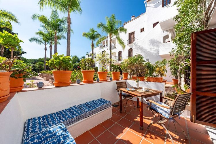 Apartment in The Golden Mile in The Golden Mile, Nagueles-Milla de Oro, Costa del Sol - Photo 2