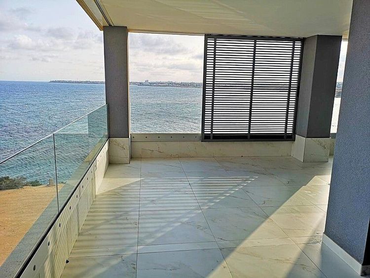 Apartment | Resale in Punta Prima in Punta Prima, Costa Blanca - Photo 4