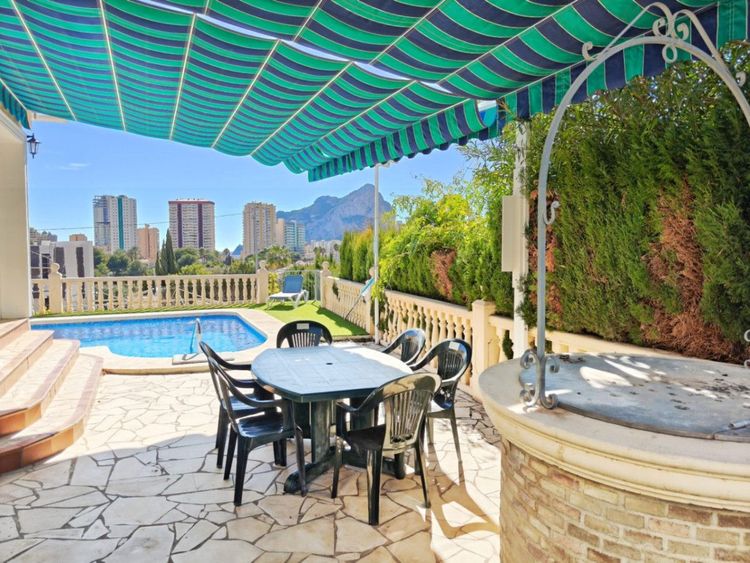 House | Resale in Calpe in Calpe, Costa Blanca - Photo 5