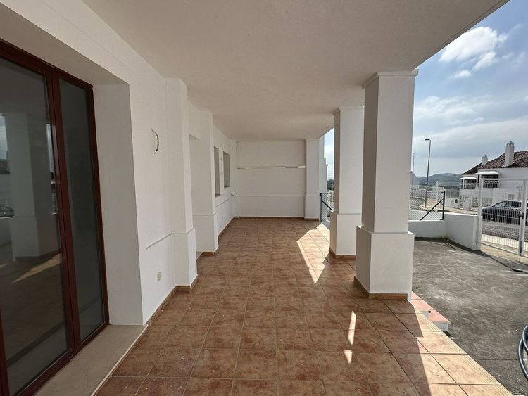 House | Resale in Doña Julia in Doña Julia, Costa del Sol - Photo 5