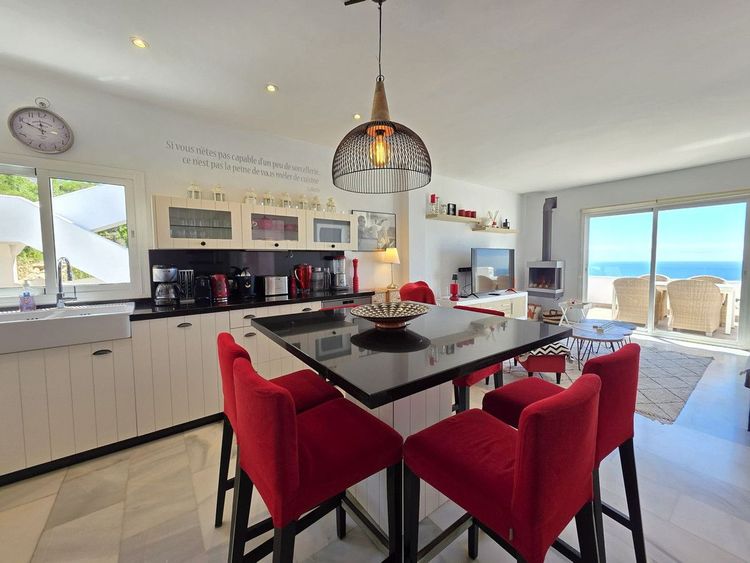 Apartment | Resale in La Mairena in La Mairena, Costa del Sol - Photo 3