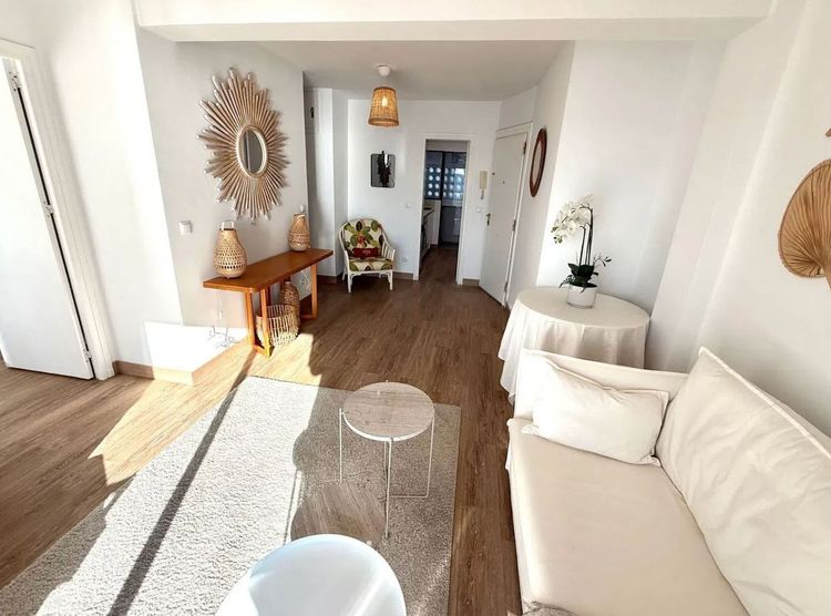 Apartment | Resale in Calahonda in Calahonda, Costa del Sol - Photo 3