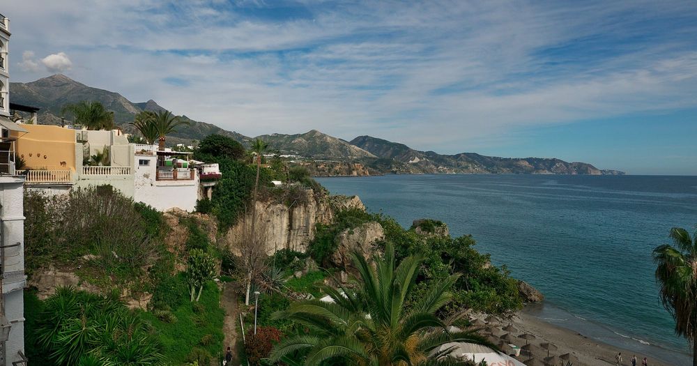Retiring to Spain: Costa del Sol or Costa Blanca