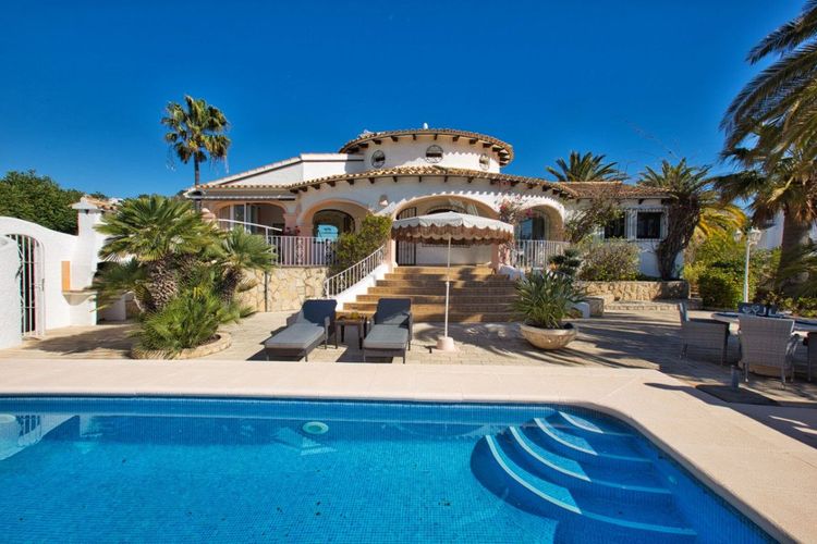 House | Resale in Benissa in Benissa, Costa Blanca - Photo 2