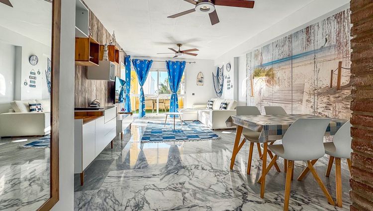 Apartment | Resale in Las Brisas in Las Brisas, Costa del Sol - Photo 4