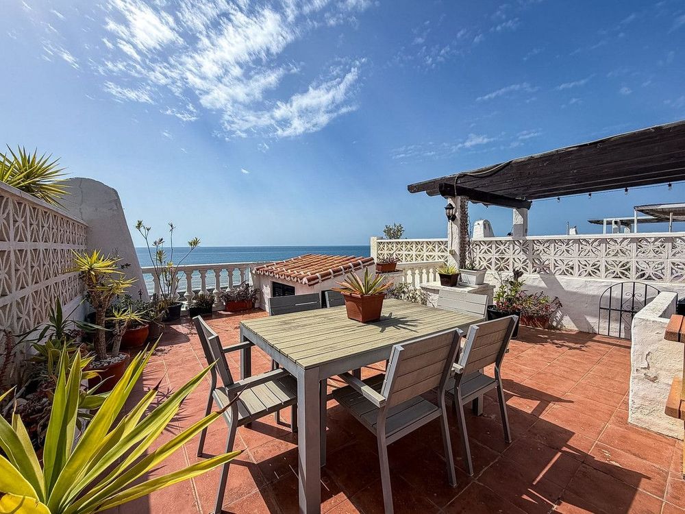 House | Resale in Torrox Costa in Torrox Costa, Costa del Sol - Main property photo