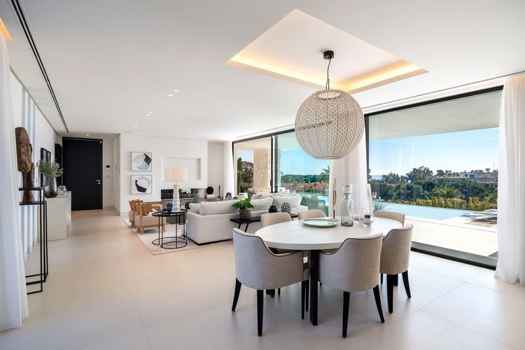 House | Resale in Carib Playa in Carib Playa, Costa del Sol - Photo 5