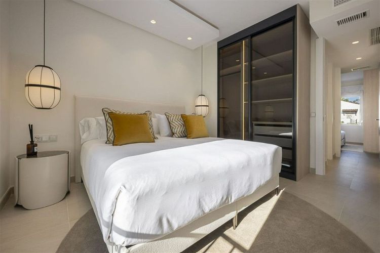 Apartment | Resale in Costalita in Costalita, Costa del Sol - Photo 4