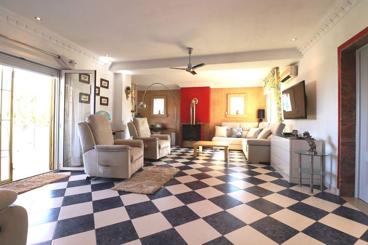House | Resale in Algorfa in Algorfa, Costa Blanca - Photo 3