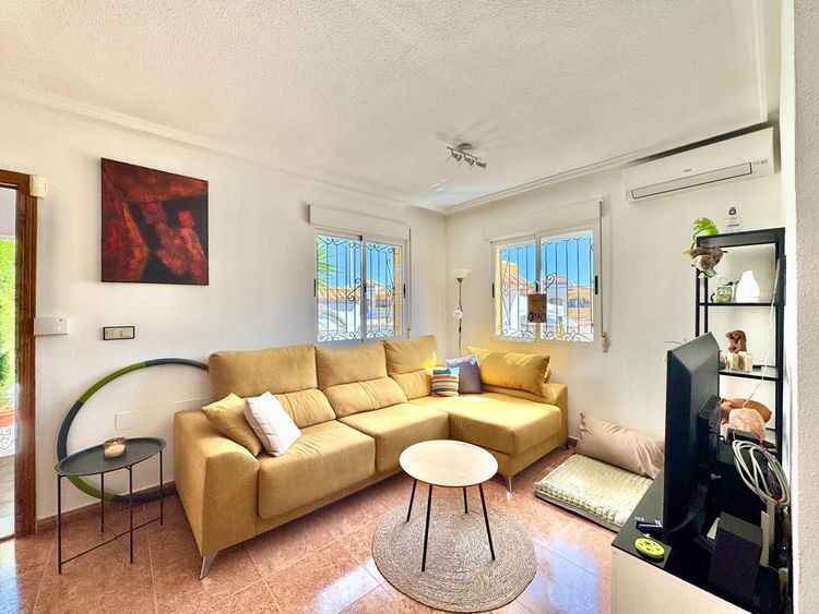 House | Resale in Los Altos in Los Altos, Costa Blanca - Photo 5