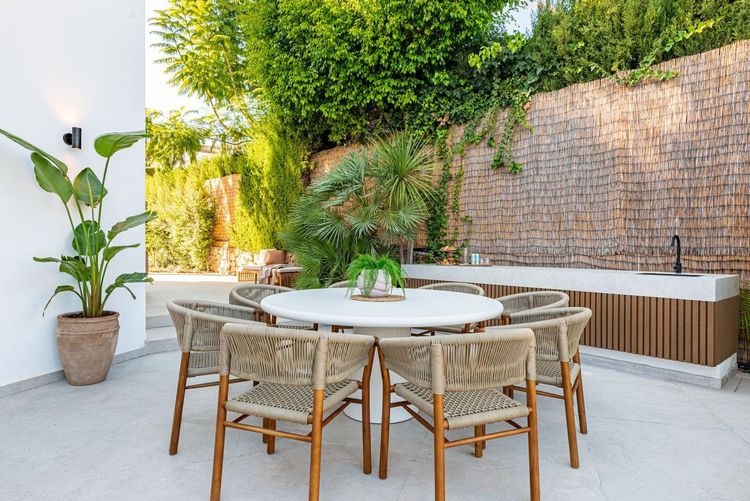 House | Resale in Nueva Andalucía in Nueva Andalucía Others, Costa del Sol - Photo 5