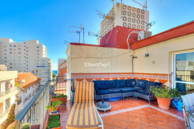 Apartment | Resale in Fuengirola in Fuengirola Others, Costa del Sol - Photo 3