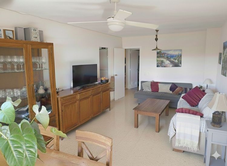 Apartment | Resale in Marbella in Marbella Others, Costa del Sol - Photo 2