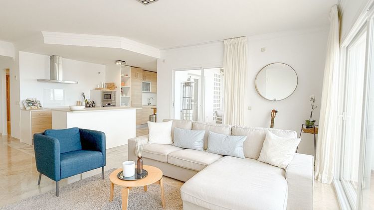 Apartment | Resale in La Mairena in La Mairena, Costa del Sol - Photo 4
