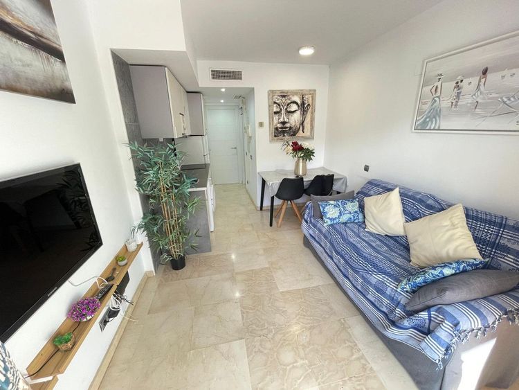 Apartment | Resale in Benalmadena in Benalmadena Others, Costa del Sol - Photo 4