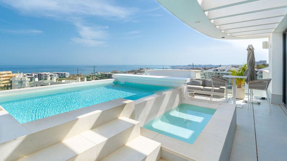 Penthouse | Resale in Fuengirola in Fuengirola Others, Costa del Sol - Main property photo