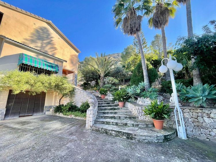 House | Resale in Pedreguer in Costa Blanca - Photo 4