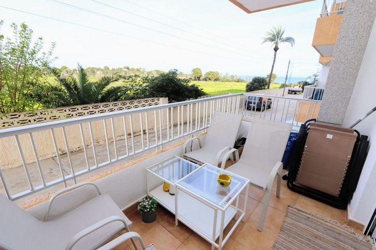 Apartment | Resale in Punta Prima in Punta Prima, Costa Blanca - Photo 3