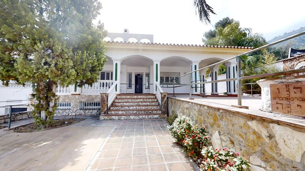 House | Resale in Alhaurín de la Torre in Alhaurín de la Torre, Costa del Sol - Main property photo