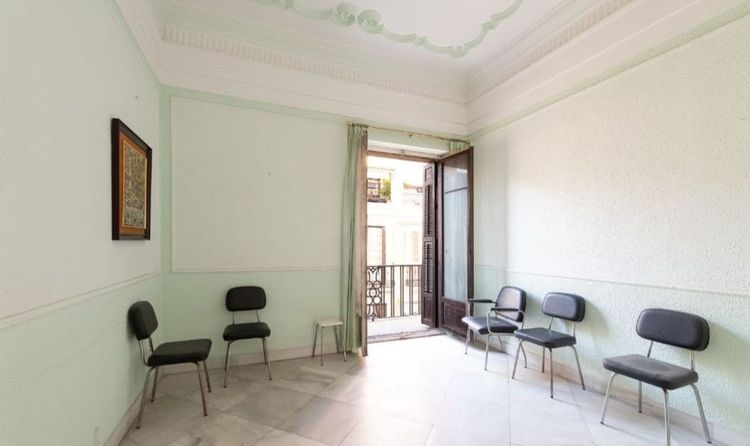 Apartment | Resale in Málaga Centro in Málaga Centro, Costa del Sol - Photo 5
