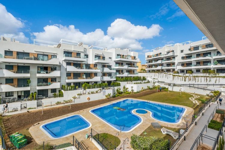 Apartment | Resale in Los Dolses in Costa Blanca - Photo 2