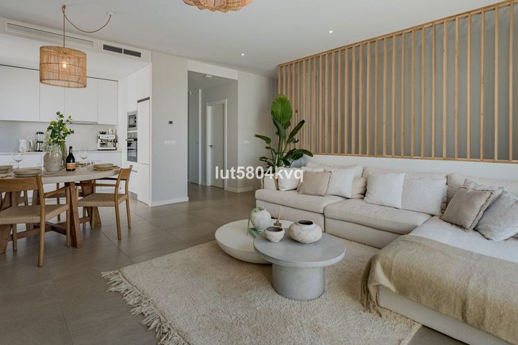 House | Resale in Riviera del Sol in Riviera del Sol, Costa del Sol - Photo 2