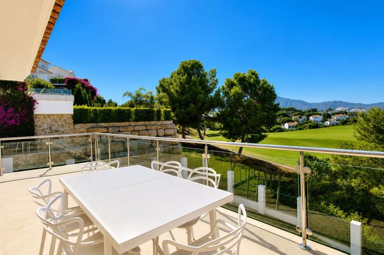 House | Resale in La Cala Golf in La Cala Golf, Costa del Sol - Photo 3