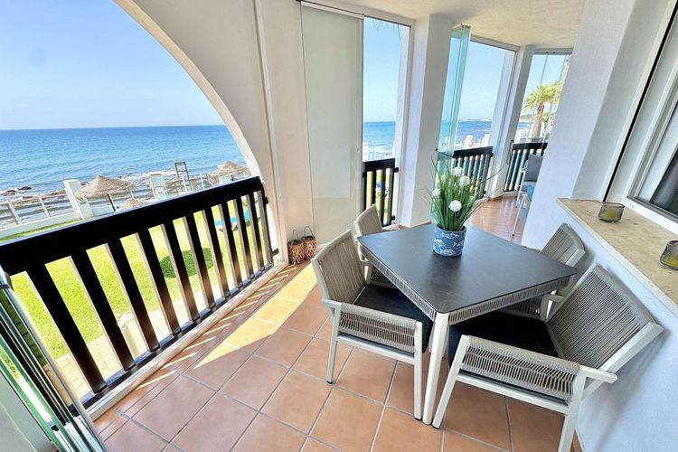 Apartment | Resale in Calahonda in Calahonda, Costa del Sol - Photo 2