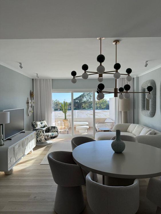 Apartment | Resale in La Campana in La Campana, Costa del Sol - Photo 2