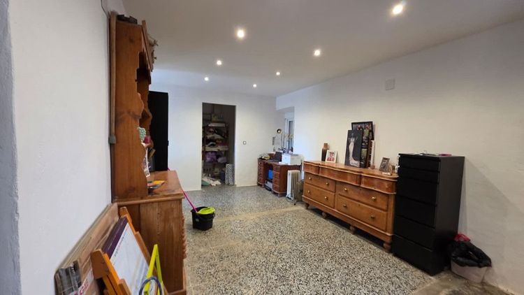 House | Resale in Pizarra in Pizarra, Costa del Sol - Photo 5