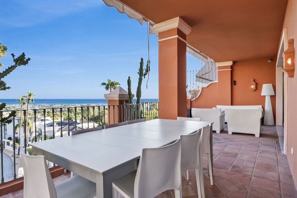 Penthouse | Resale in Monte Halcones in Monte Halcones, Costa del Sol - Main property photo