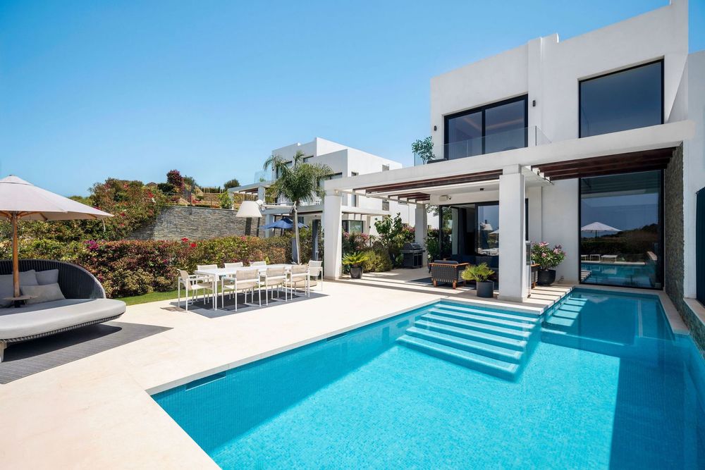 House | Resale in Cabopino in Cabopino, Costa del Sol - Main property photo