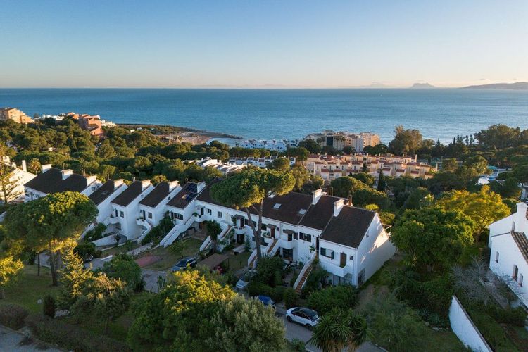 House | Resale in Estepona - Development photo 1