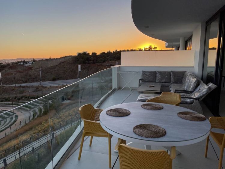 Apartment | Resale in El Higueron - Development photo 1